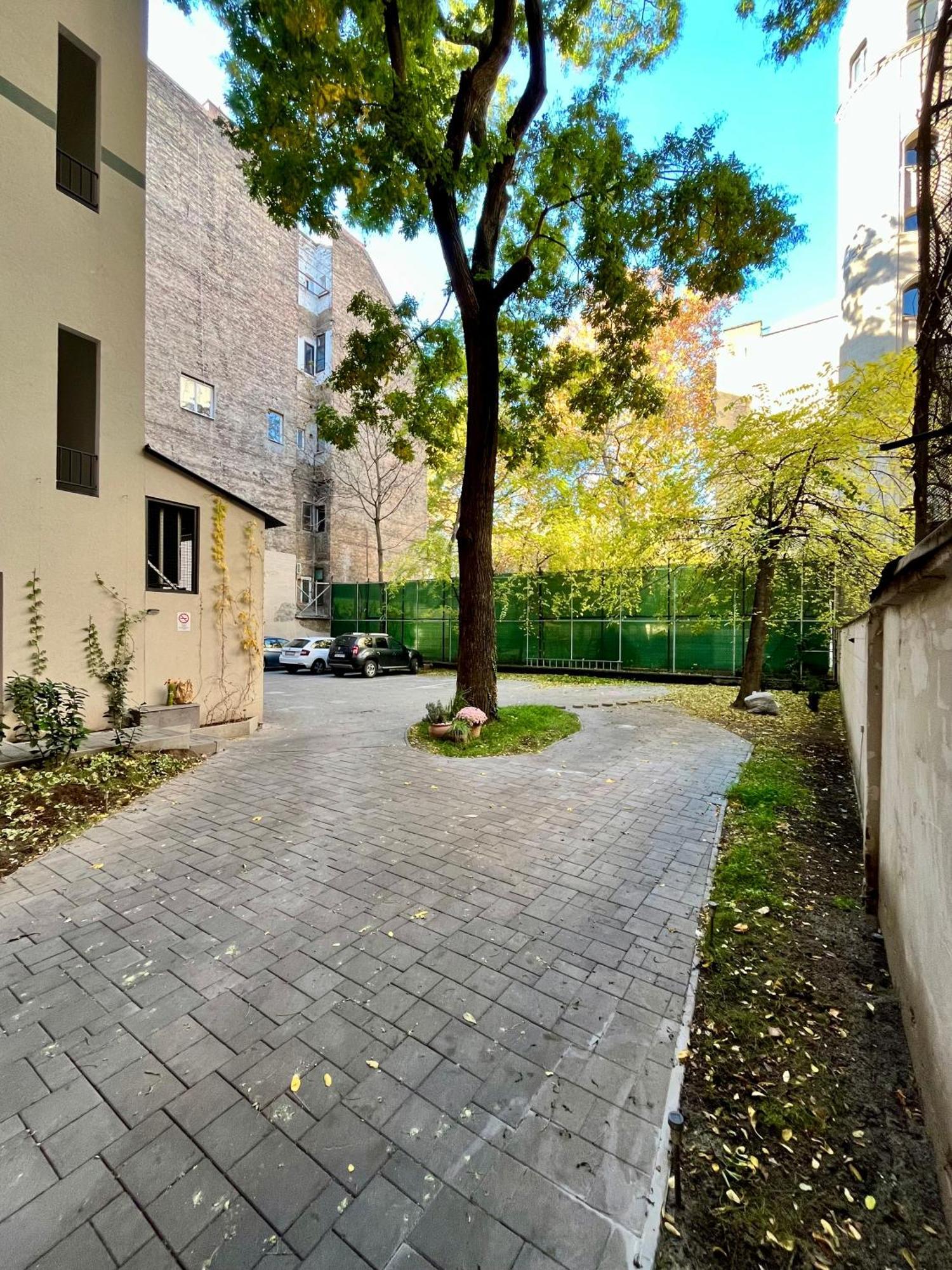 Best Seasons Andrassy ブダペスト エクステリア 写真
